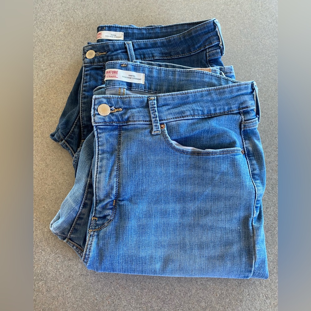 2 pairs Signature Levi Strauss, shaping high rise straight leg jeans